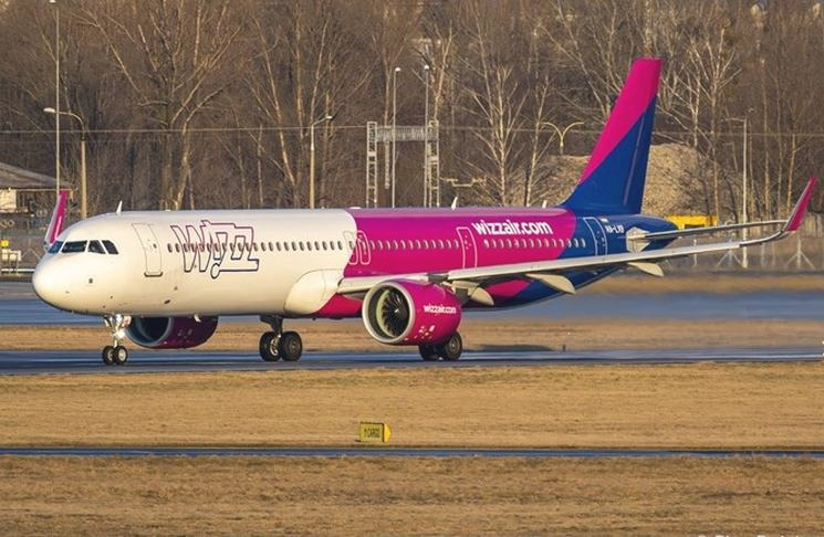 Jak zmienić rezerwację w Wizz Air? Koszty i WIZZ Flex